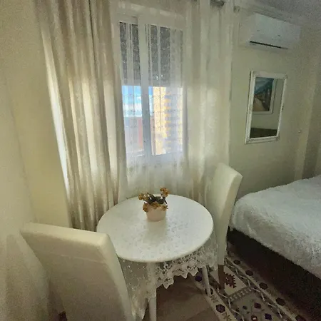 Evis House Tiran