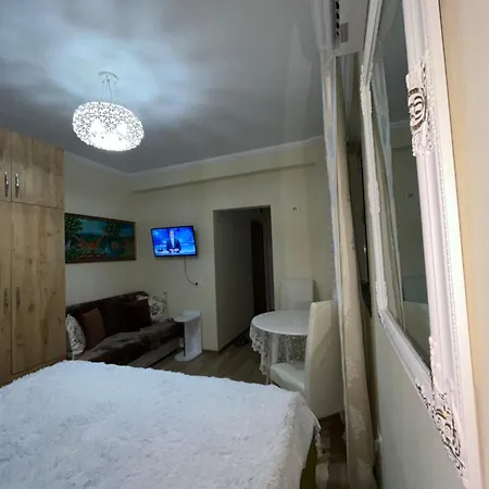Apartament Evis House