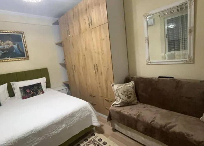 Evis House Apartman *